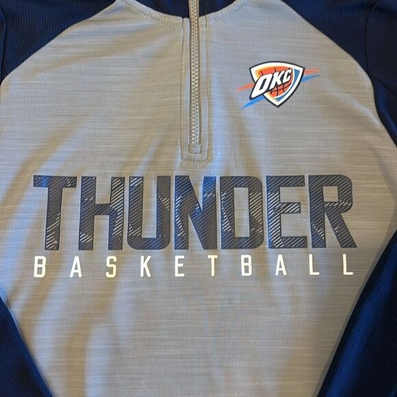 NBA Youth Oklahoma City Thunder Basketball Boys 1/4 Zip Long Sleeve Top - Picture 2 of 9